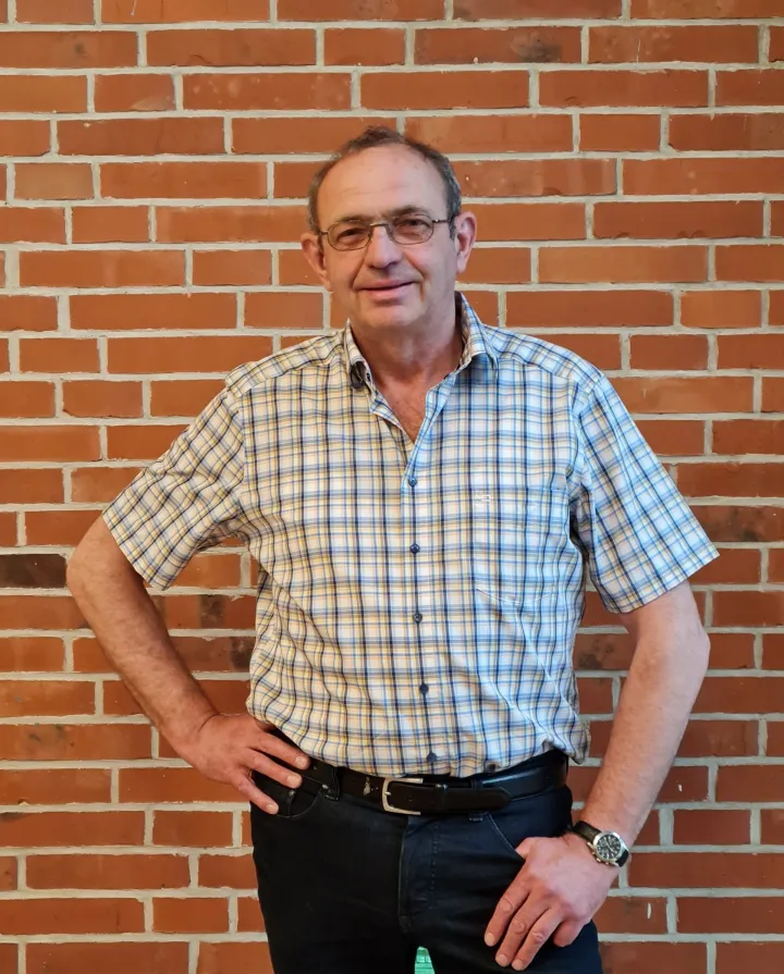 Porträt von Helmut Oetjen